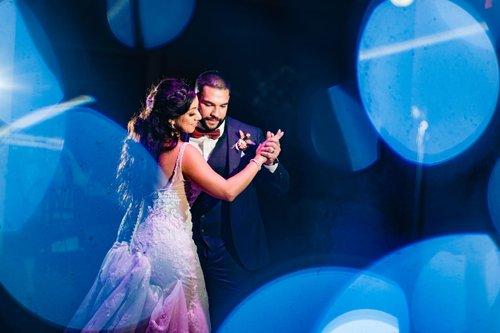 mobile - carousel-hero-element image-0