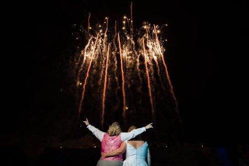 mobile - carousel-hero-element image-1